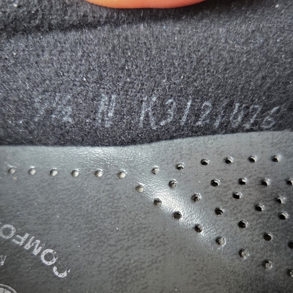 SAS Dream Women's Comfort Loafers Black Snake Design Size 9.5 Narrow - Picture 8 of 8